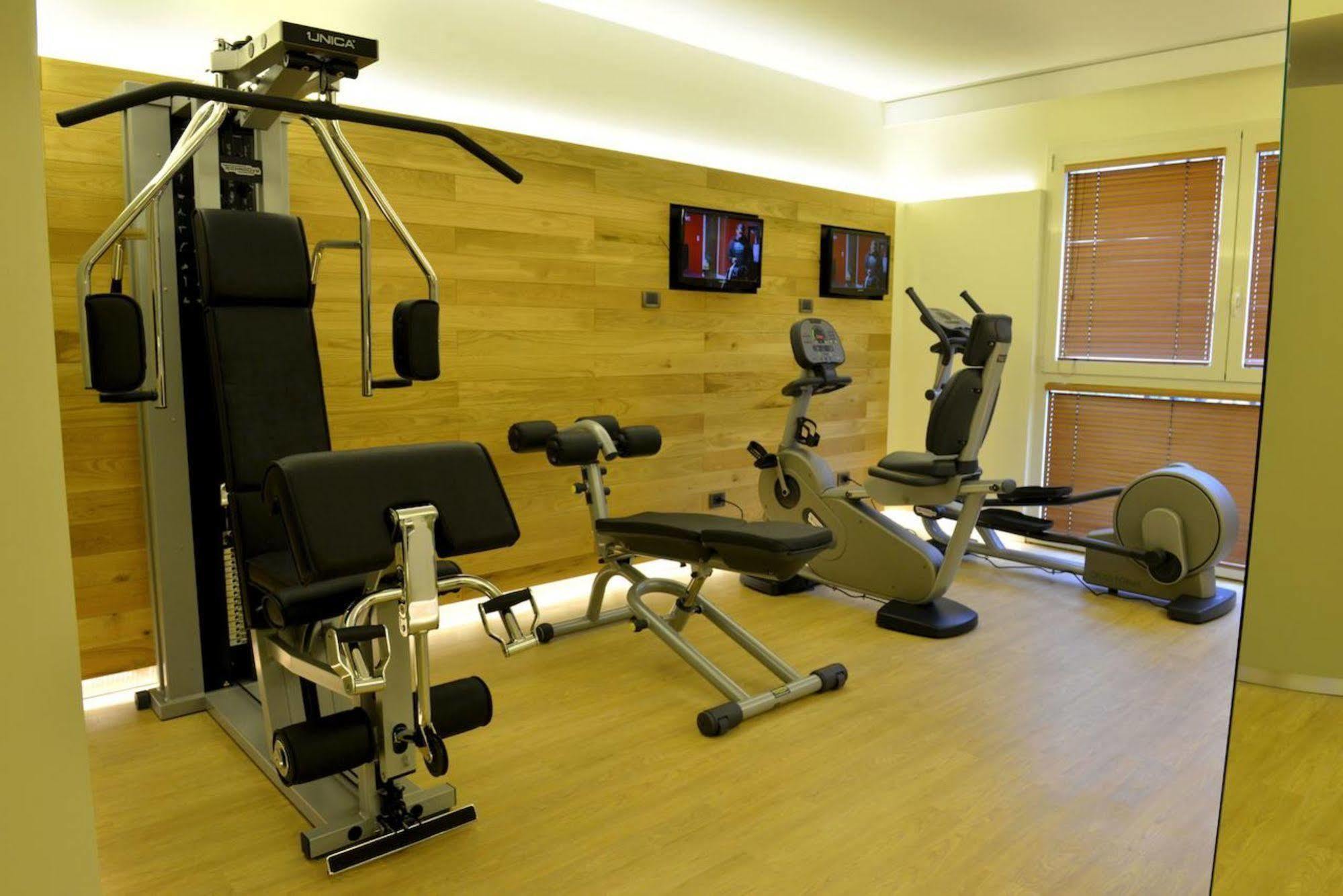 Una Hotels Cesena Nord エクステリア 写真