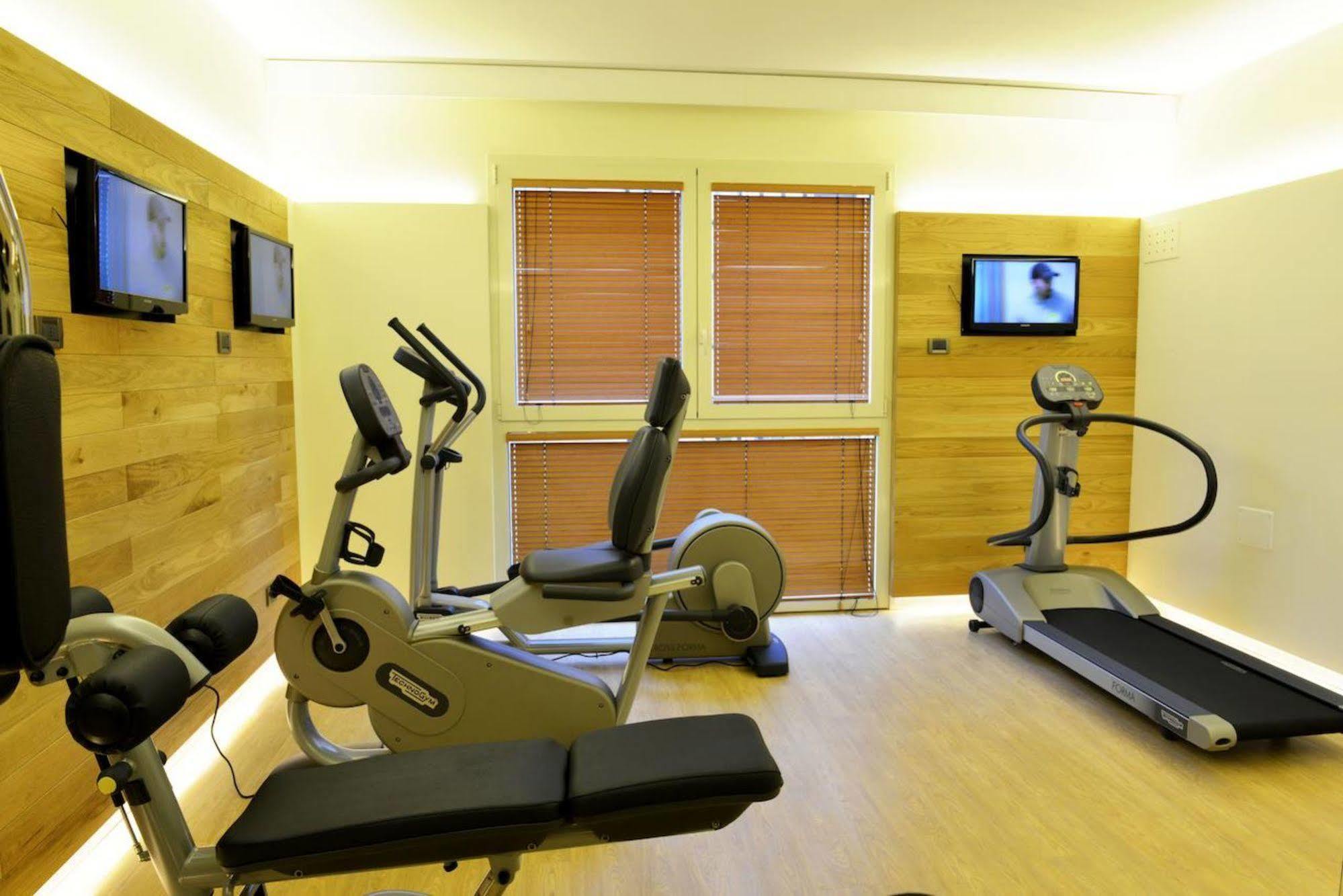 Una Hotels Cesena Nord エクステリア 写真